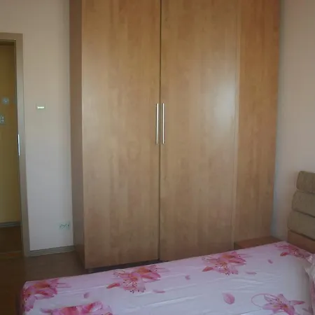 アパート Apartament Anthony マンガリア